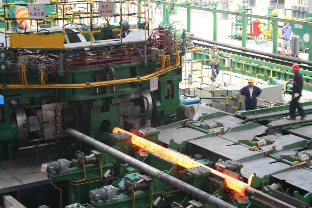 Seamless steel tube mill
